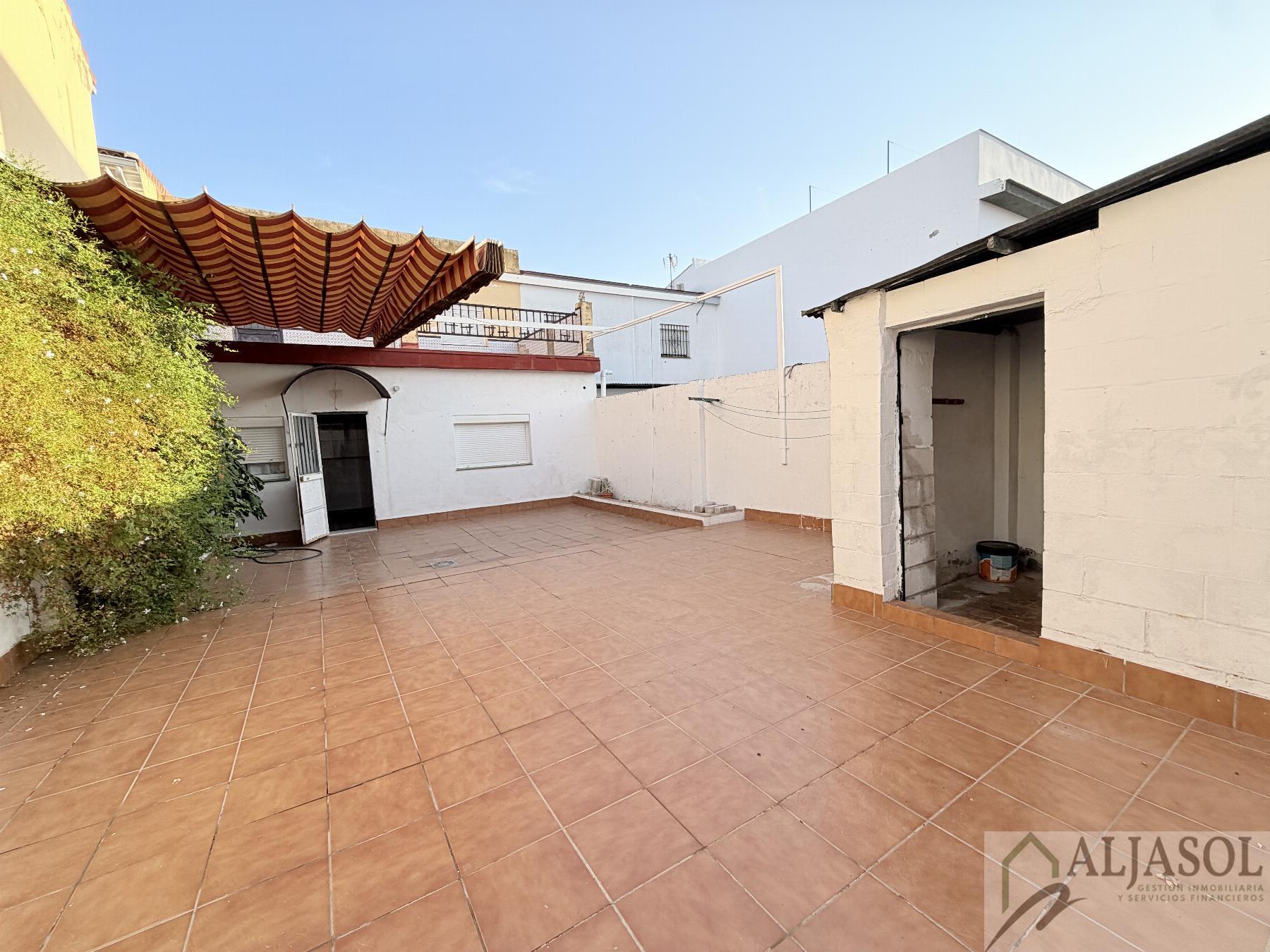 Venta de casa en Valencina de la Concepción