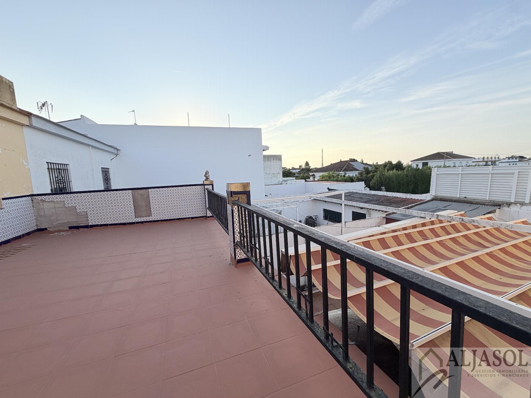 Venta de casa en Valencina de la Concepción