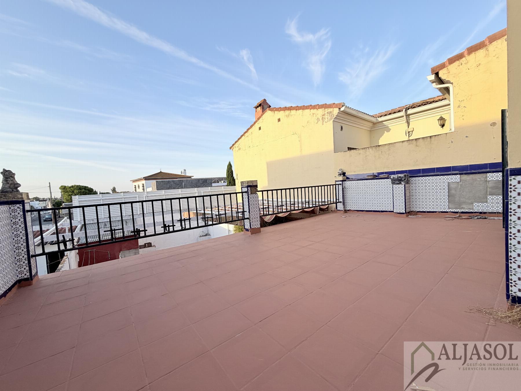 Venta de casa en Valencina de la Concepción
