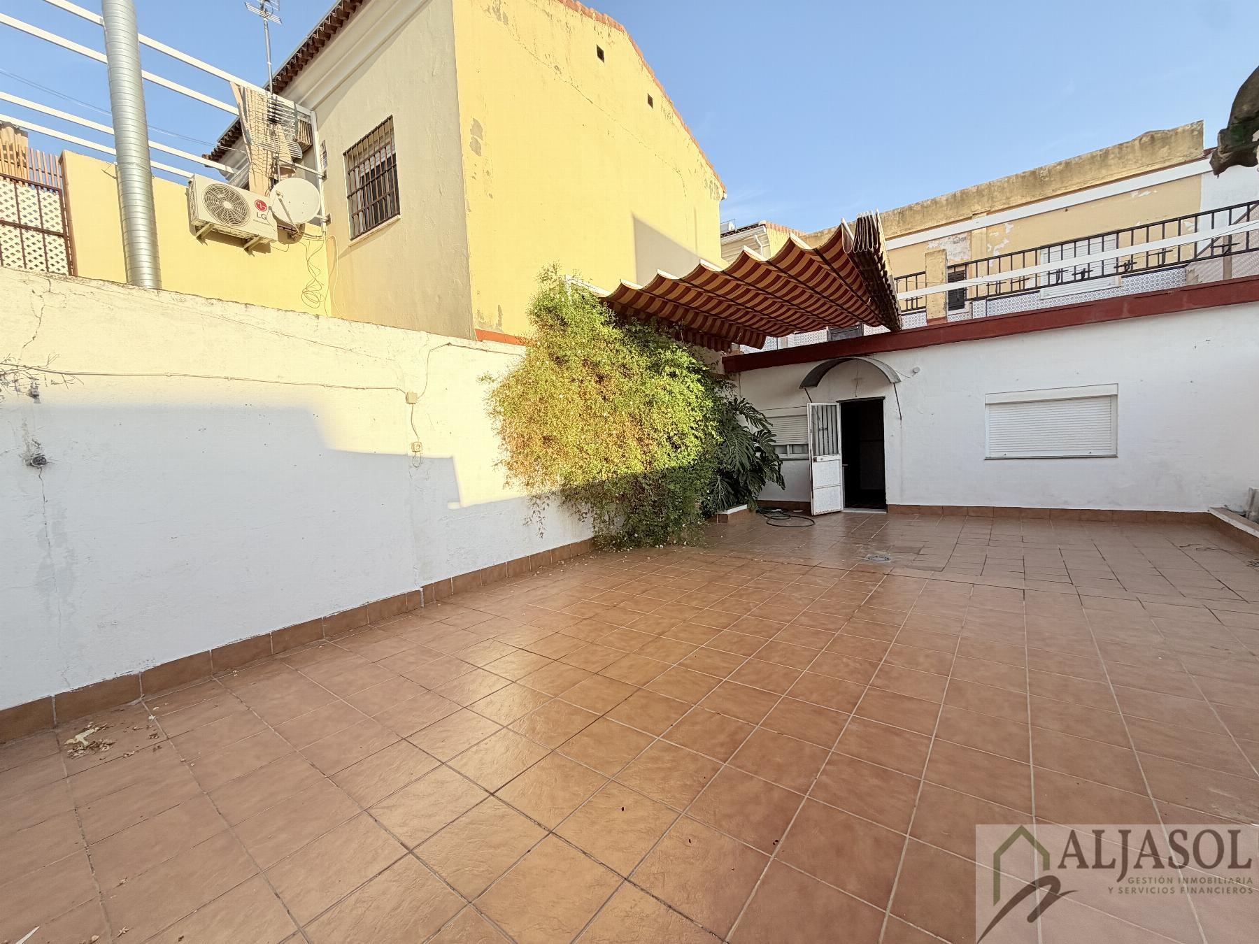 Venta de casa en Valencina de la Concepción