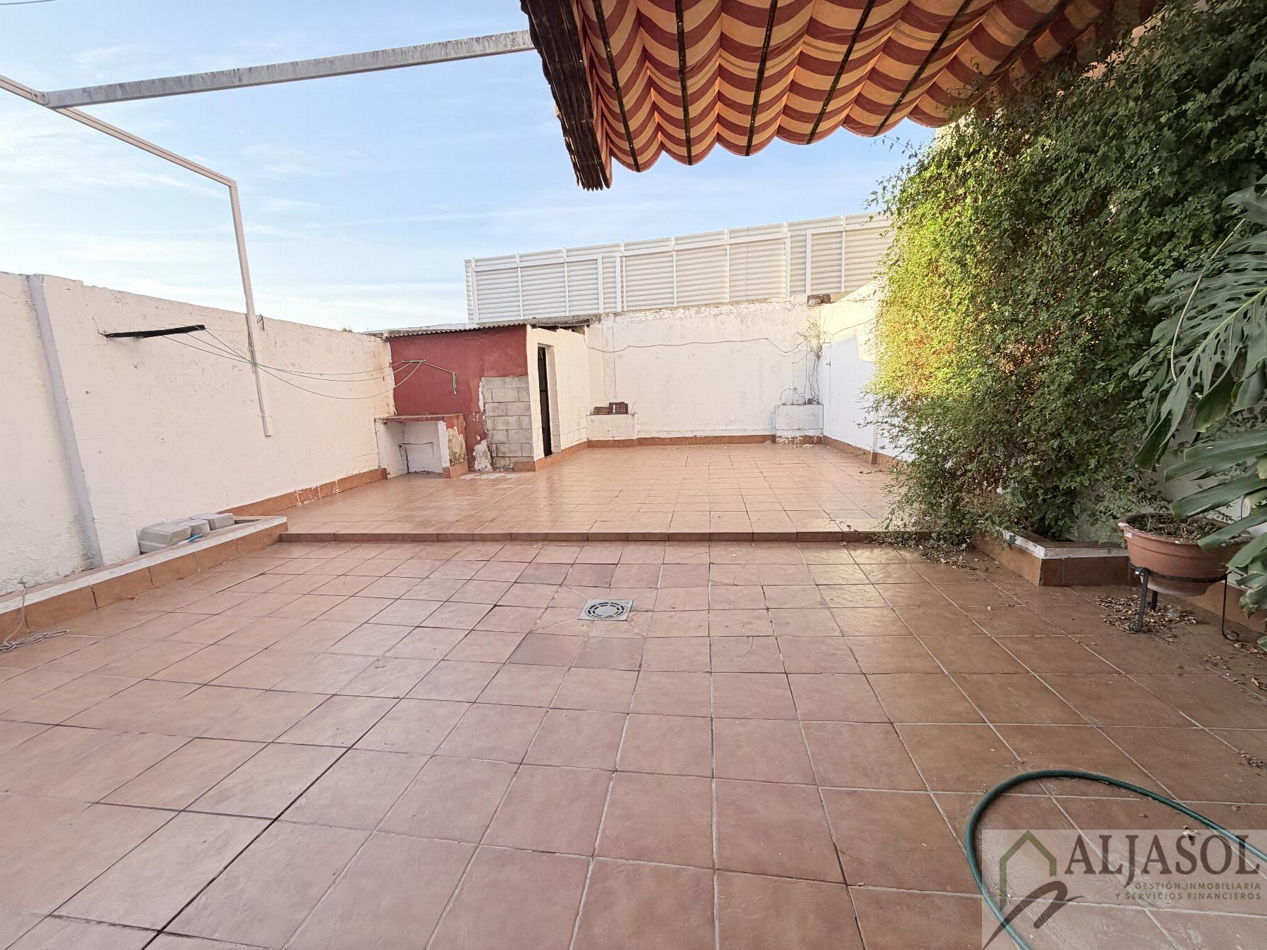 Venta de casa en Valencina de la Concepción