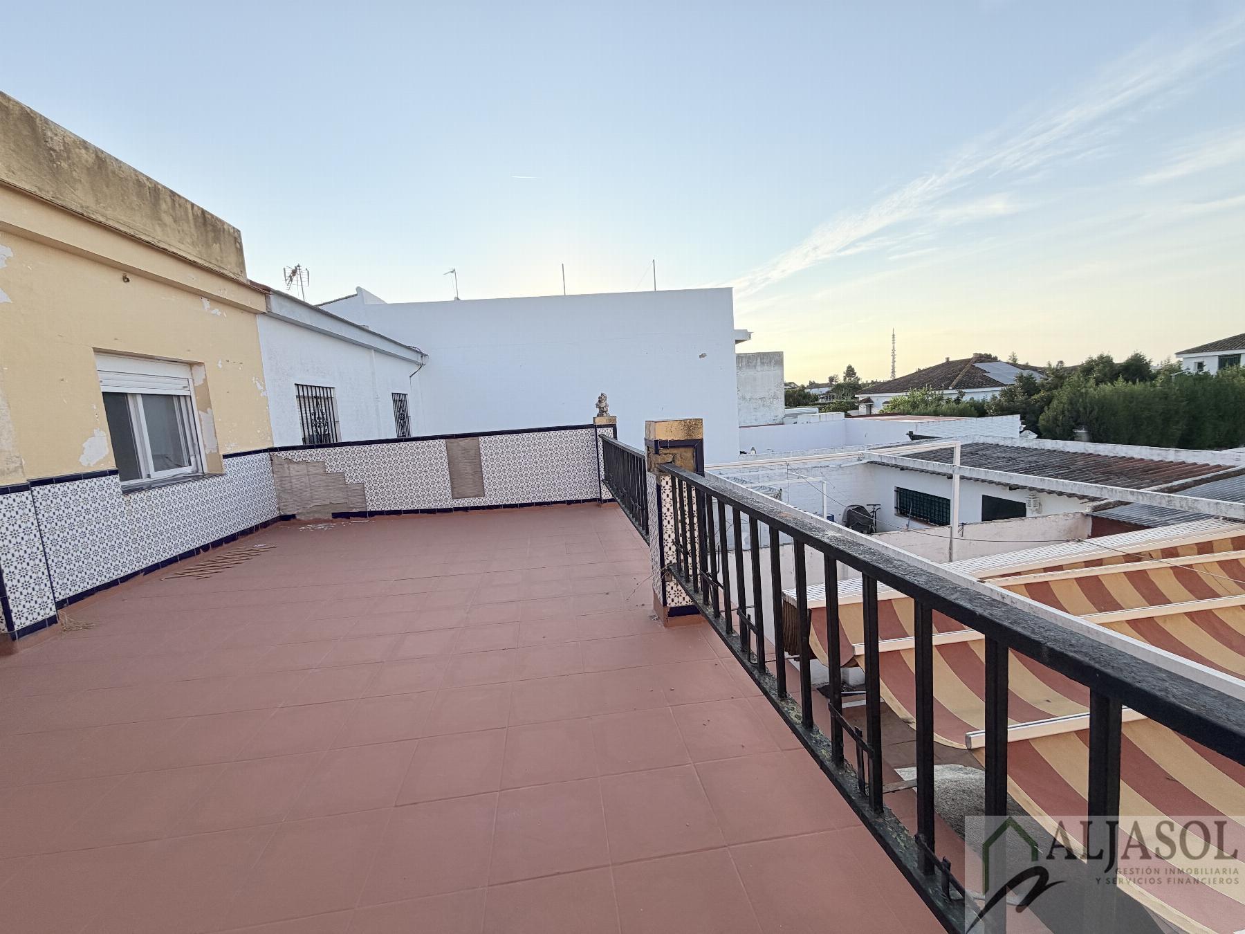 Venta de casa en Valencina de la Concepción