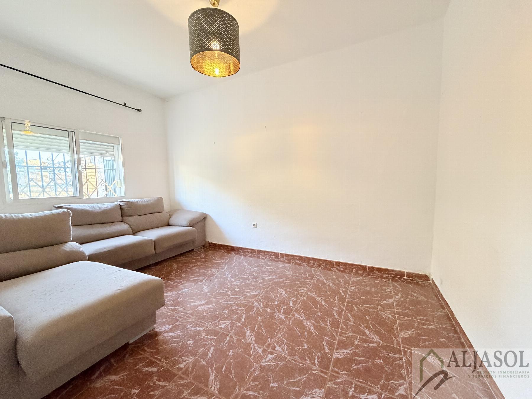 Venta de casa en Valencina de la Concepción