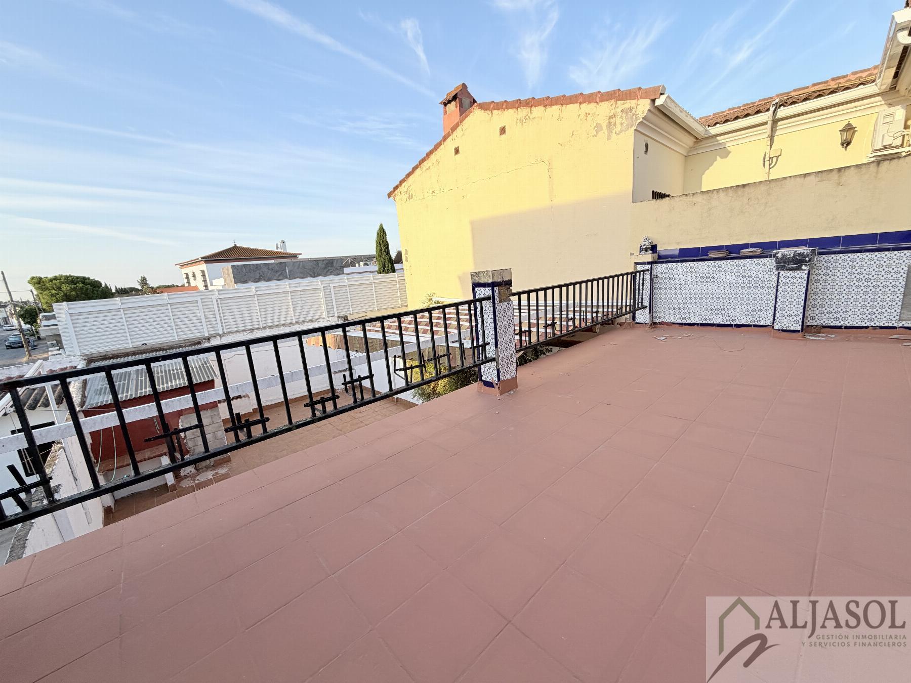 Venta de casa en Valencina de la Concepción
