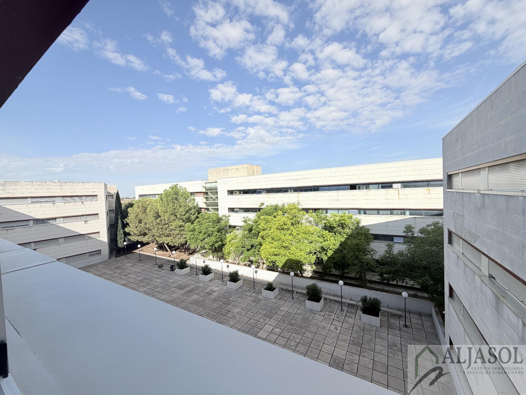 Venta de estudio en Bormujos