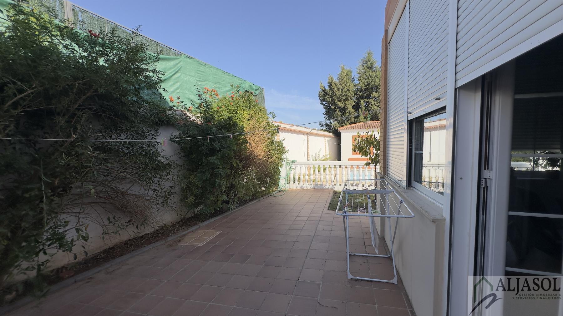Venta de chalet en Bollullos de la Mitación