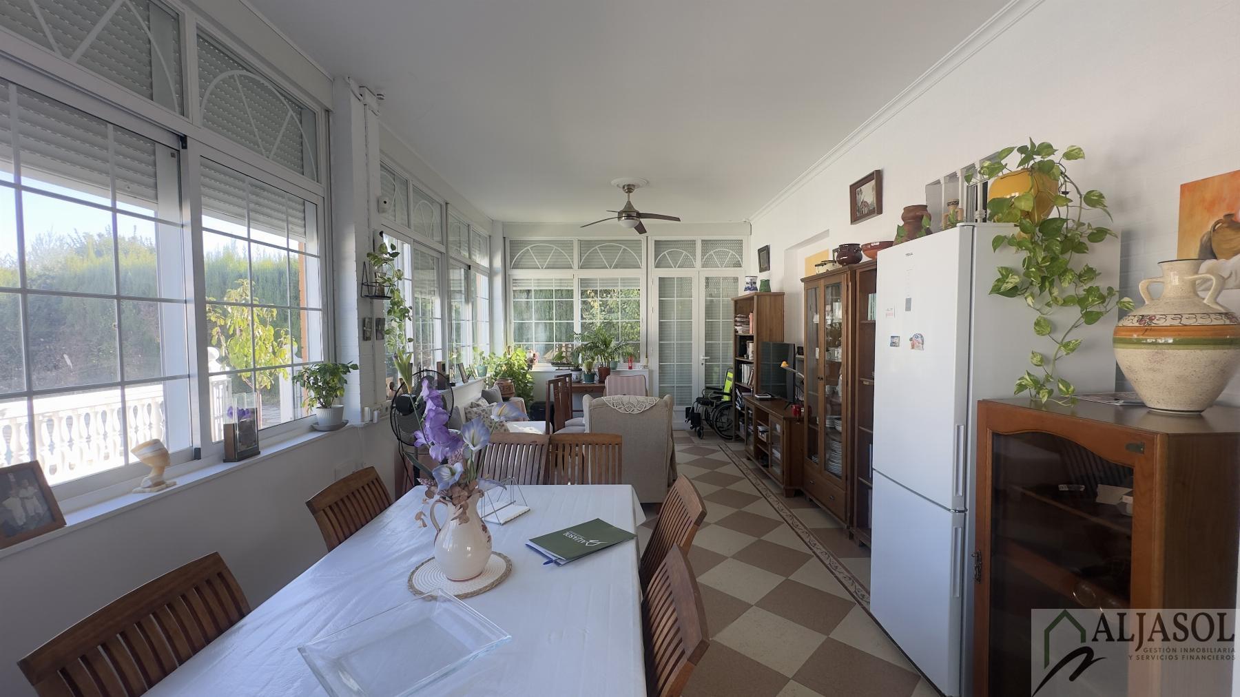 Venta de chalet en Bollullos de la Mitación