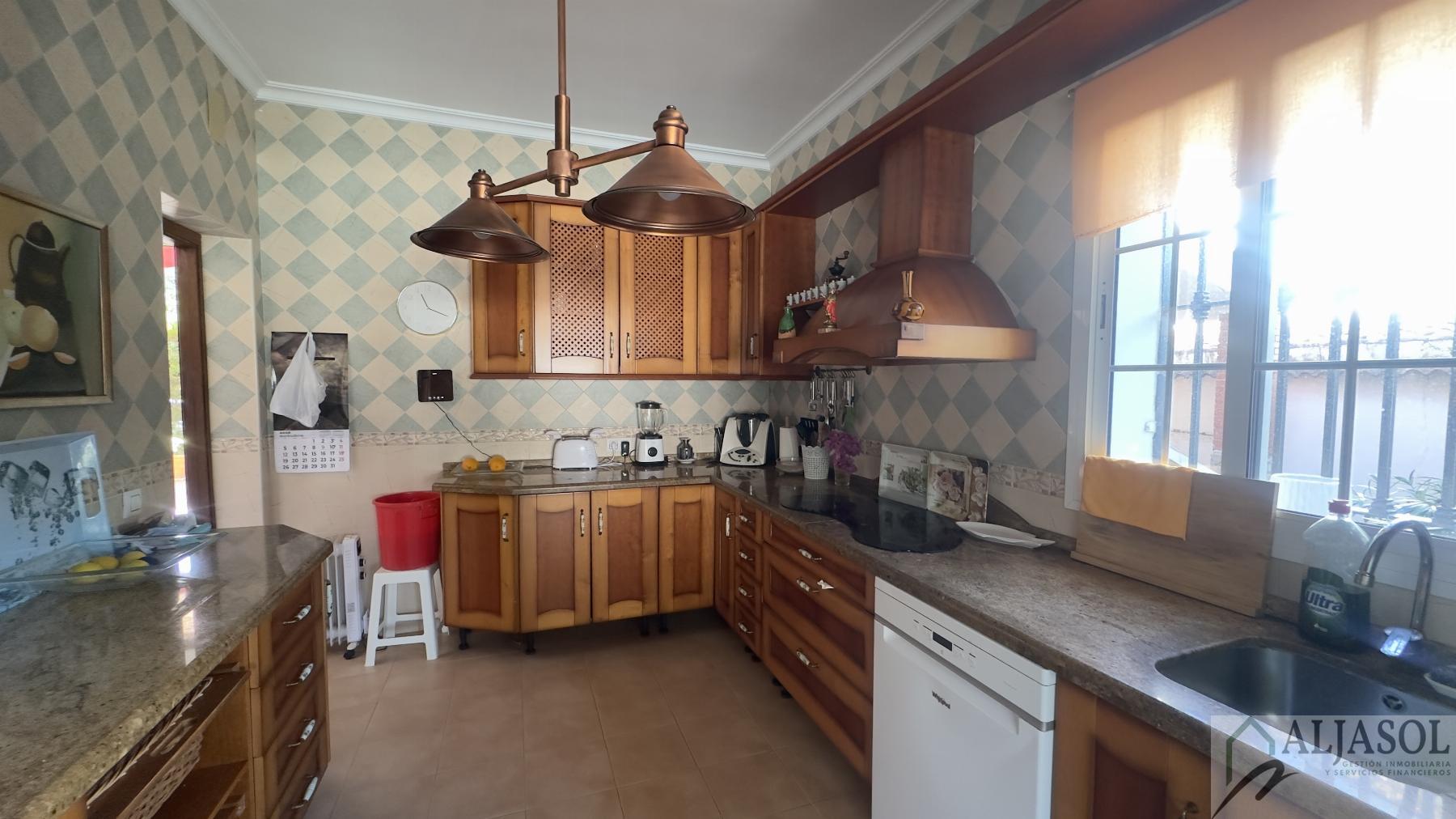 Venta de chalet en Bollullos de la Mitación