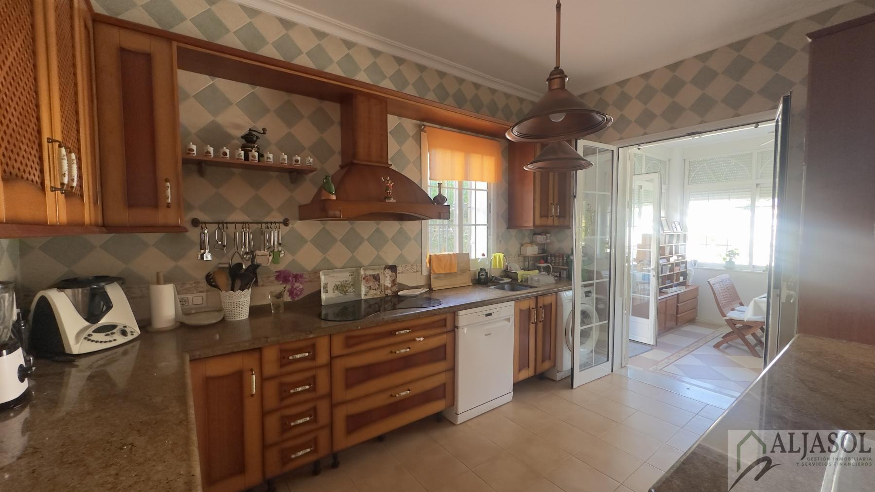Venta de chalet en Bollullos de la Mitación