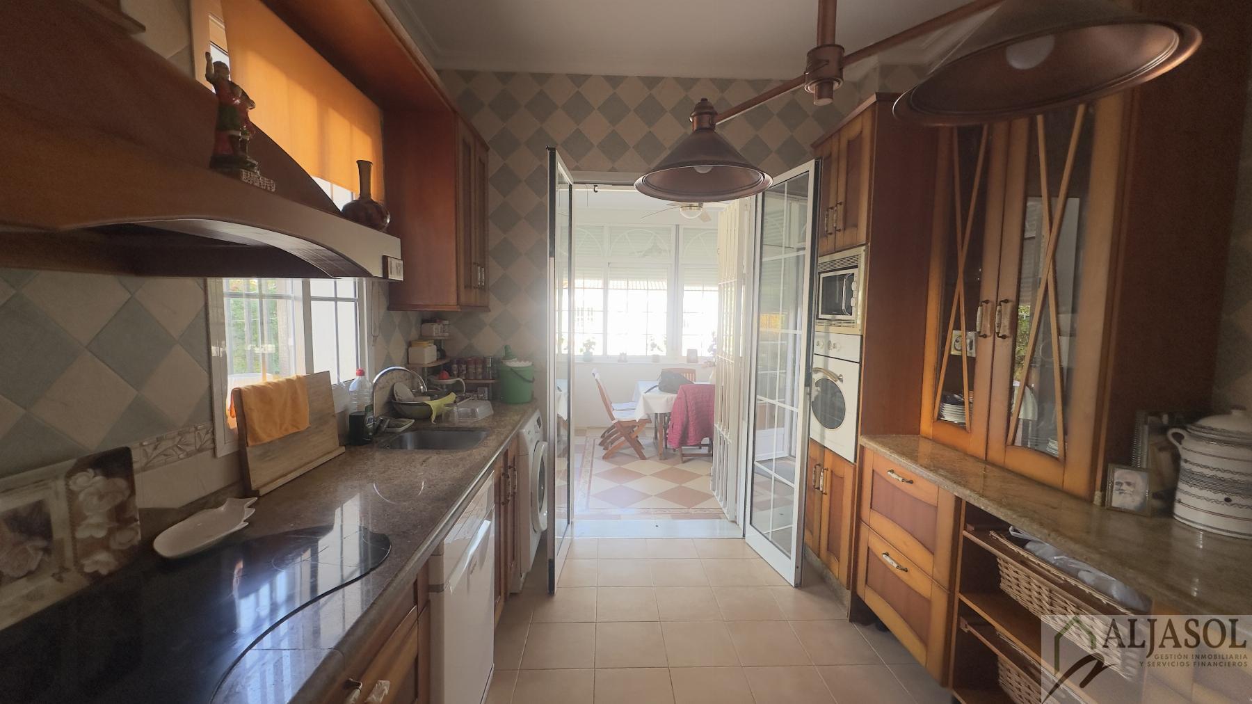 Venta de chalet en Bollullos de la Mitación