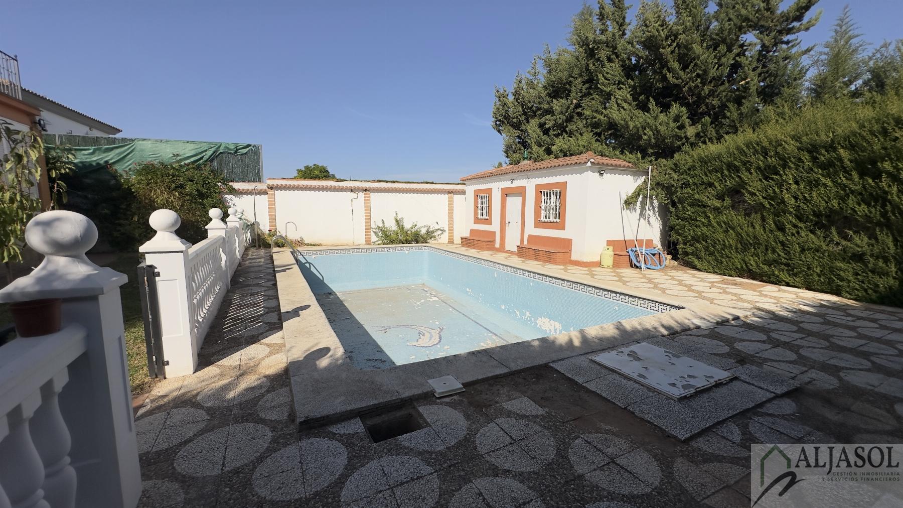 Venta de chalet en Bollullos de la Mitación
