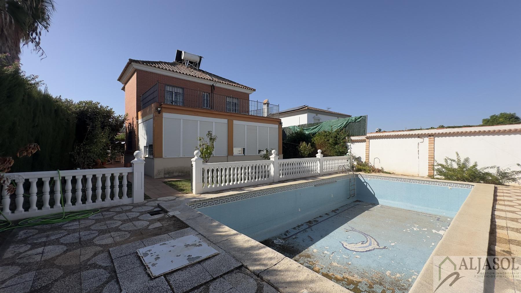 Venta de chalet en Bollullos de la Mitación