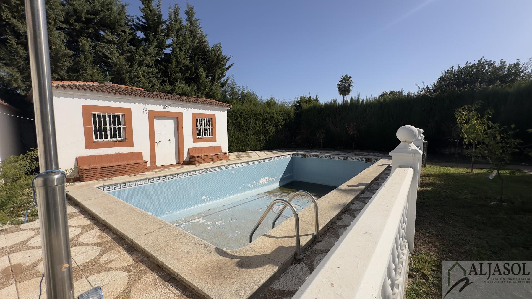 Venta de chalet en Bollullos de la Mitación