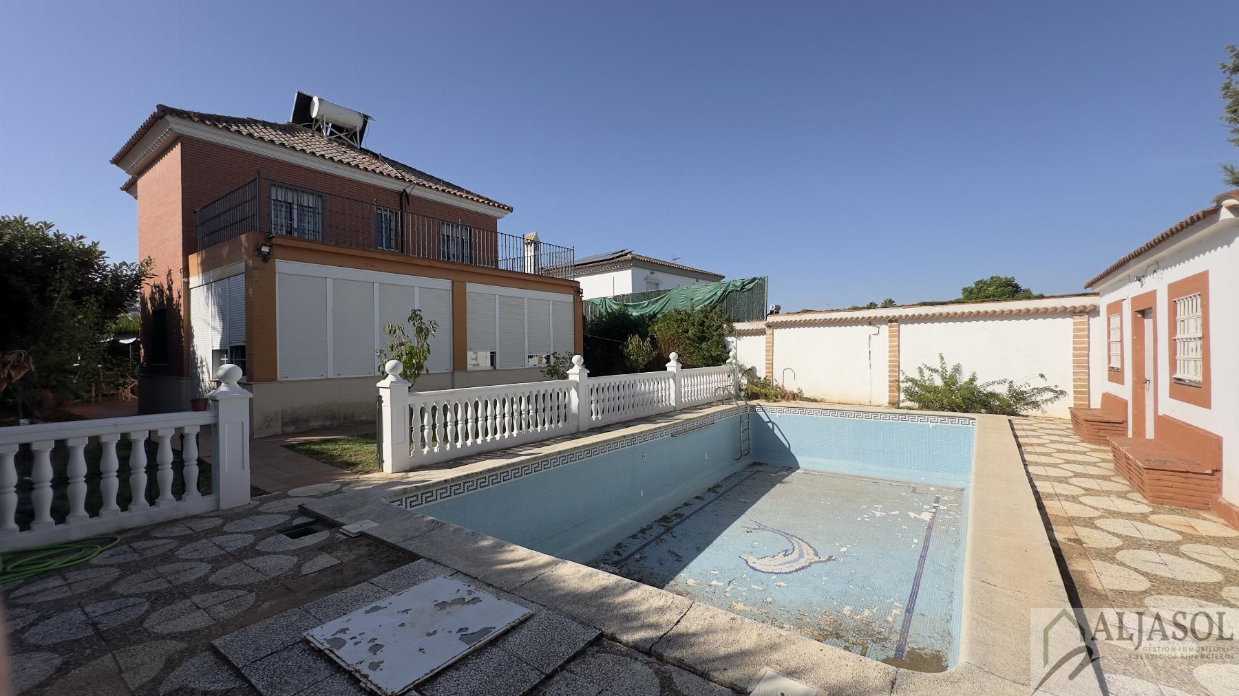 Venta de chalet en Bollullos de la Mitación