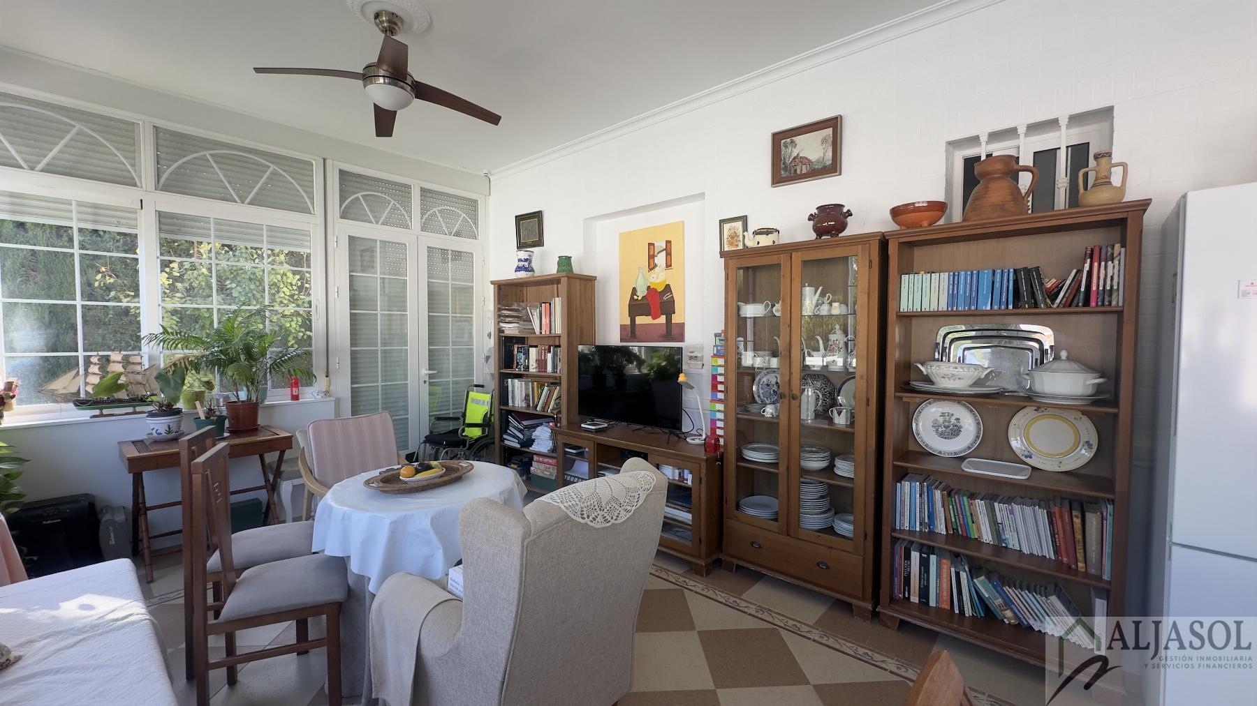 Venta de chalet en Bollullos de la Mitación