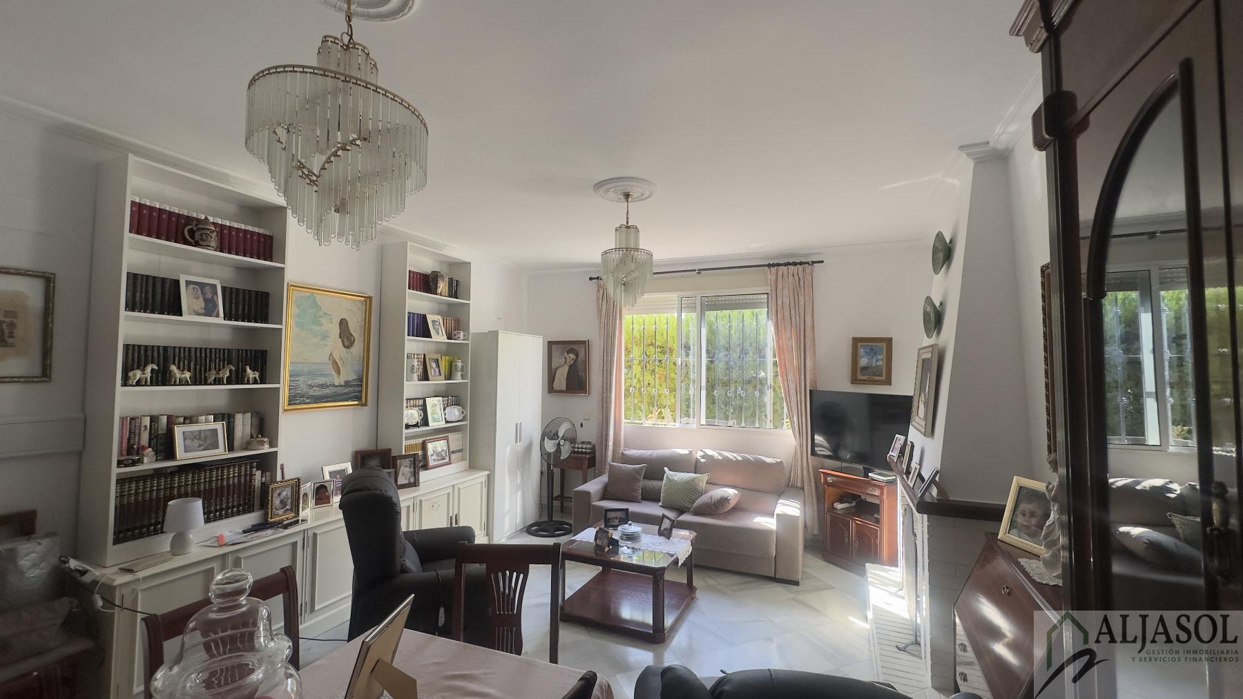 Venta de chalet en Bollullos de la Mitación