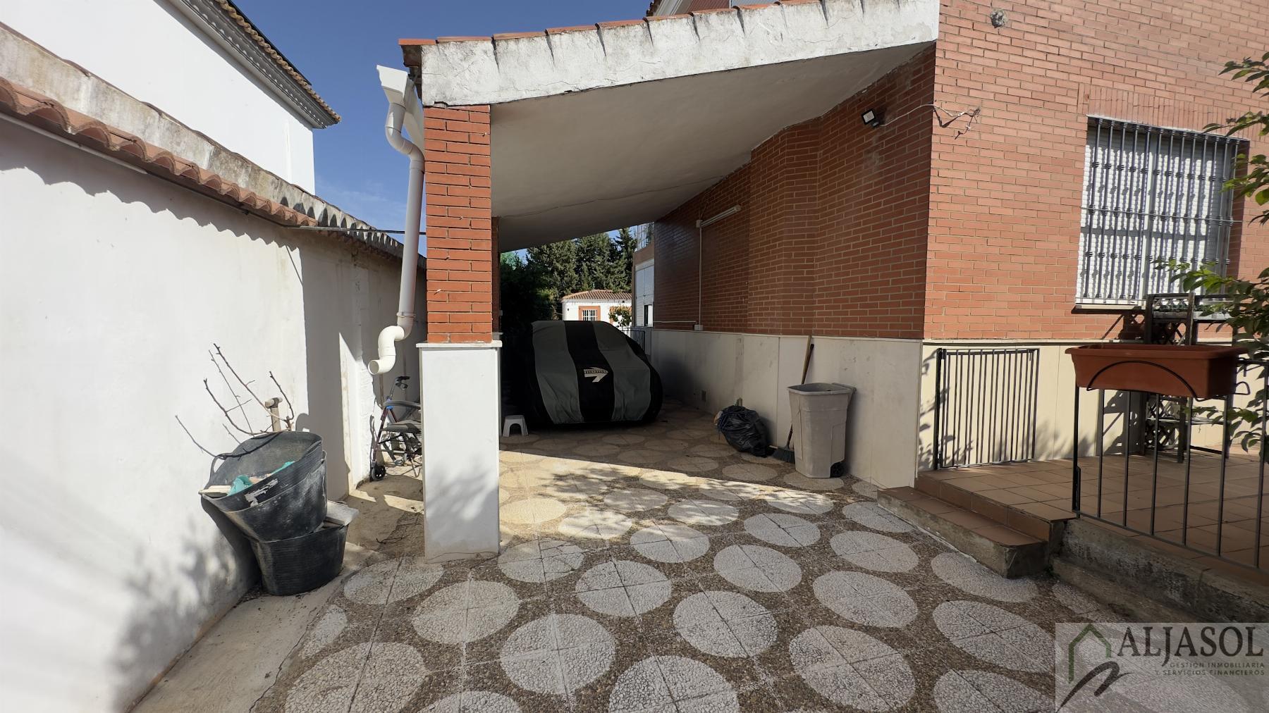 Venta de chalet en Bollullos de la Mitación