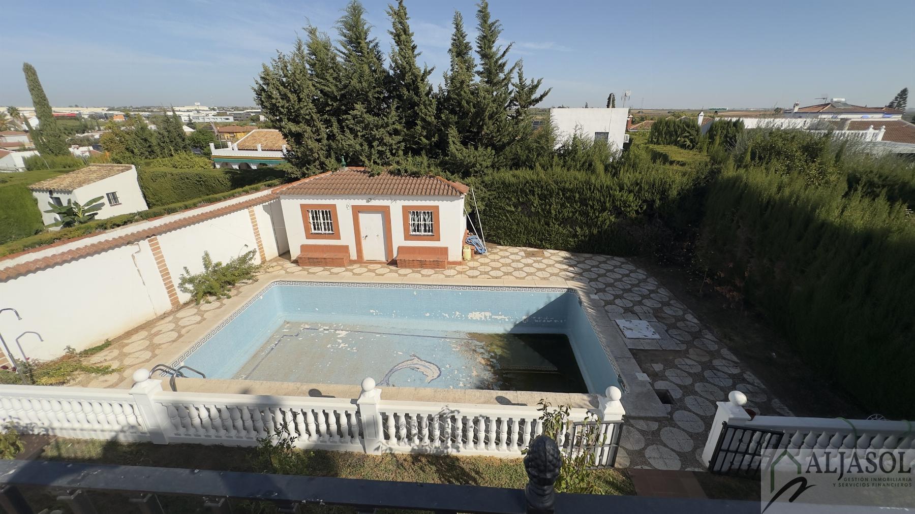 Venta de chalet en Bollullos de la Mitación
