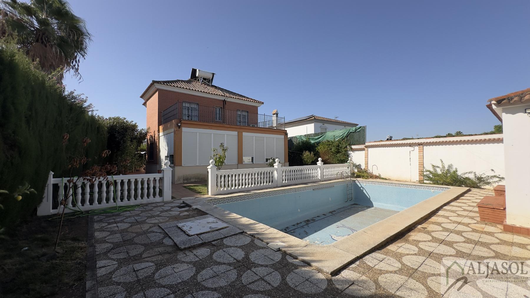 Venta de chalet en Bollullos de la Mitación