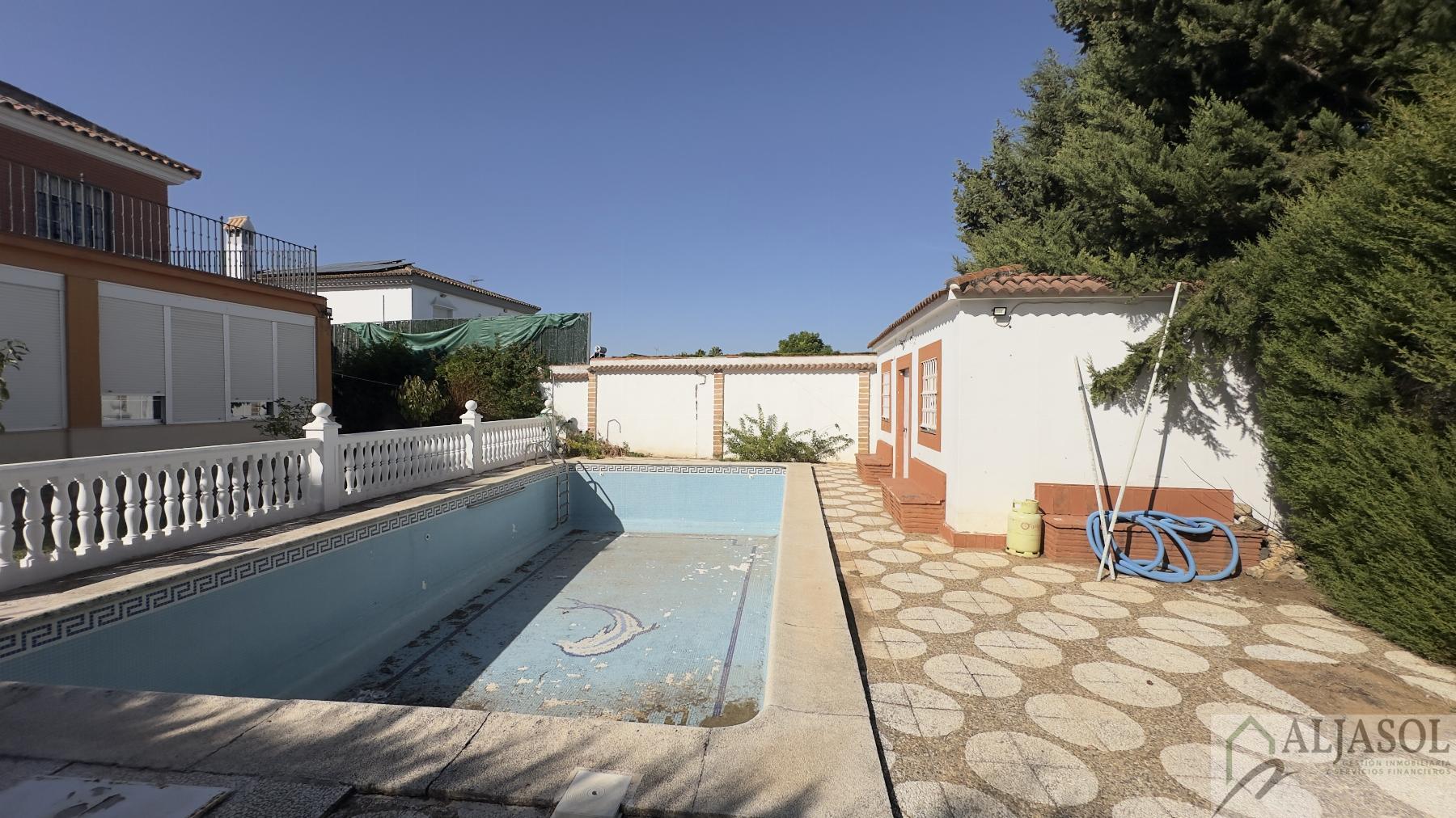 Venta de chalet en Bollullos de la Mitación