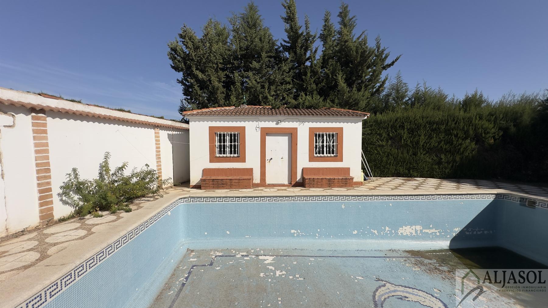 Venta de chalet en Bollullos de la Mitación