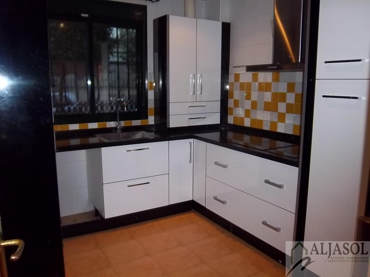 For sale of house in Bormujos
