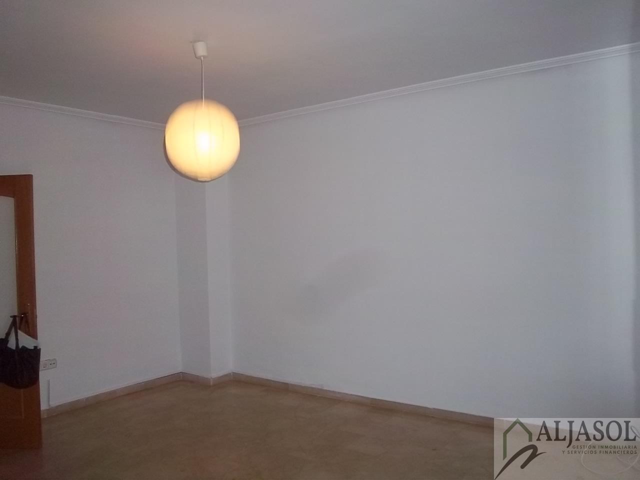 For sale of house in Bormujos