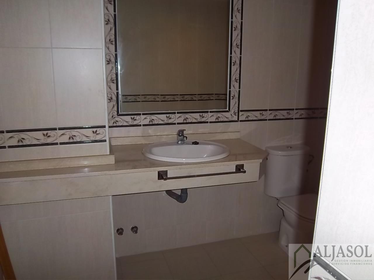For sale of house in Bormujos