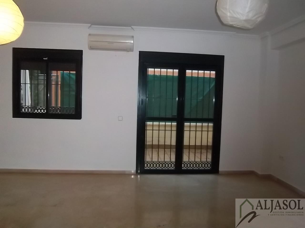 For sale of house in Bormujos