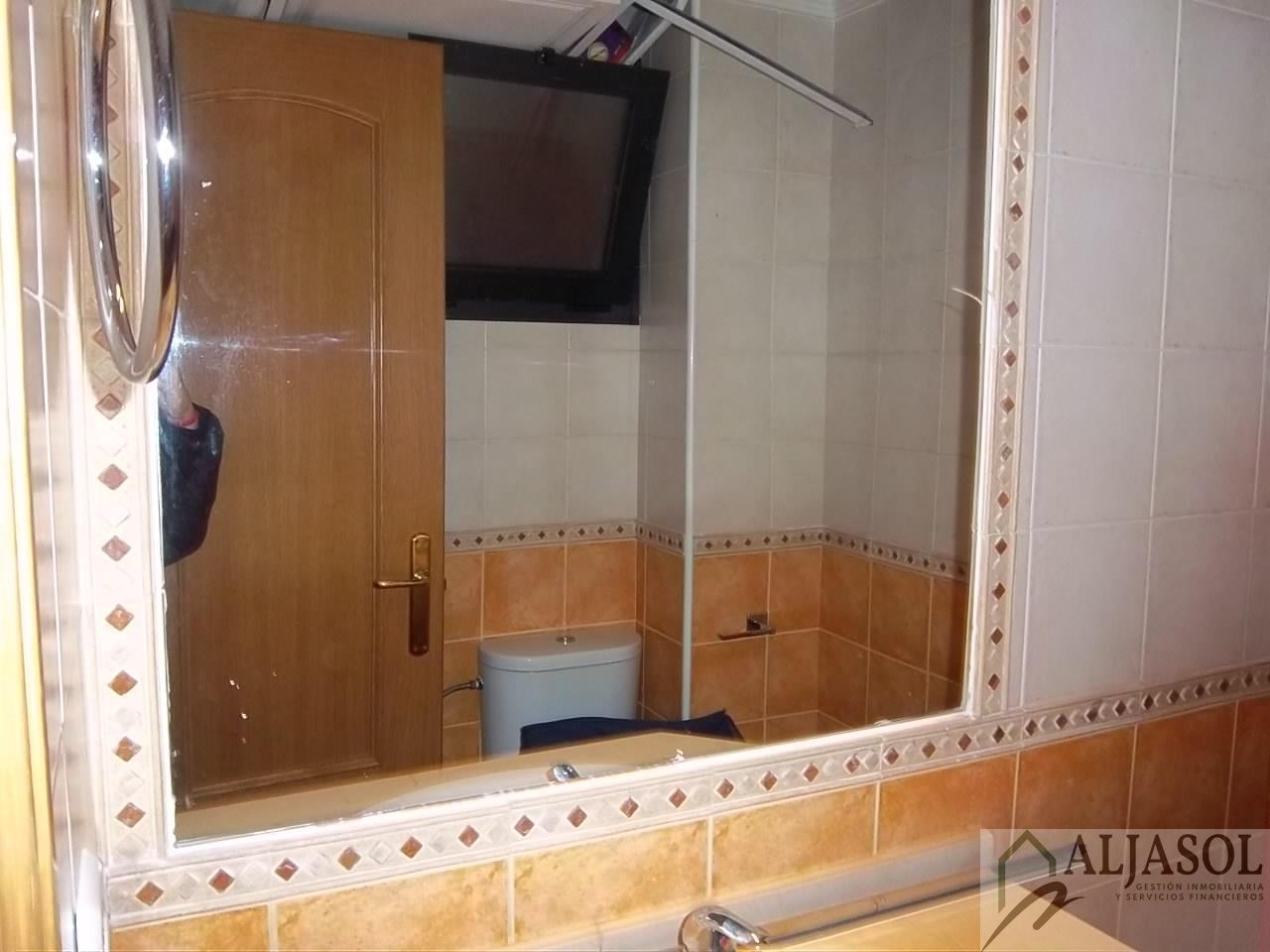 For sale of house in Bormujos