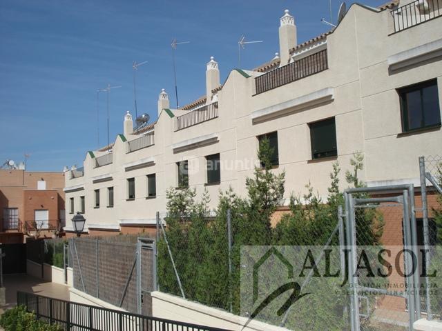 For sale of house in Bormujos