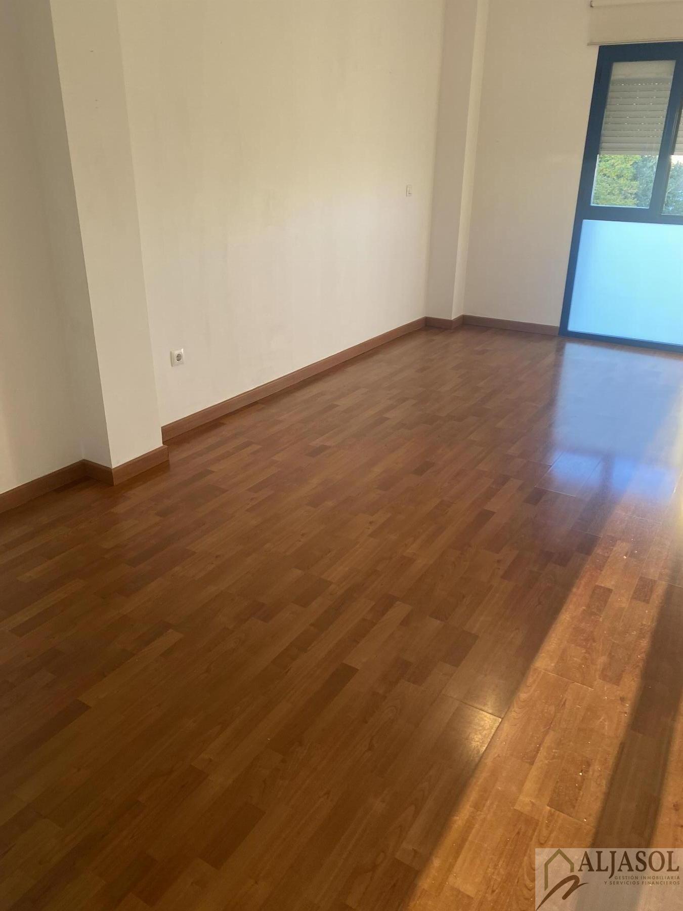 For rent of flat in Bormujos