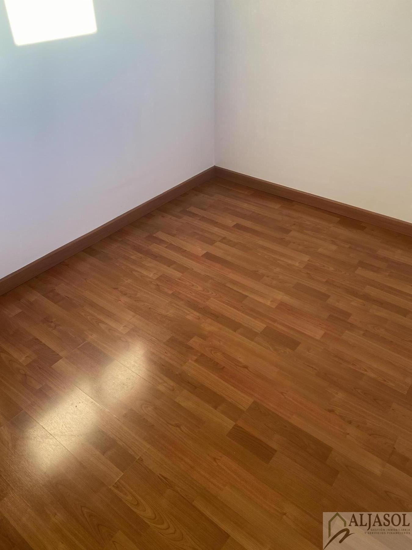 For rent of flat in Bormujos