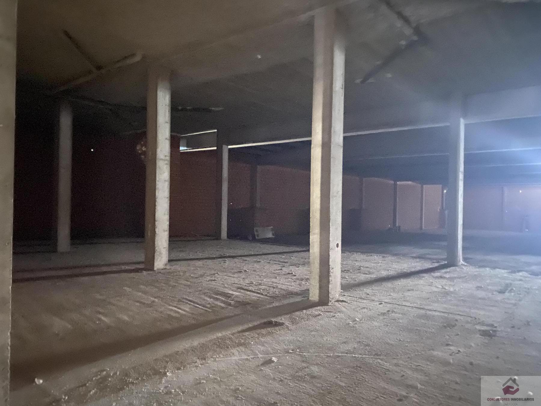 Venta de local en Zaragoza