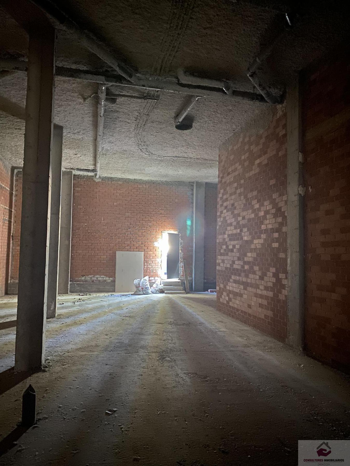 Venta de local en Zaragoza