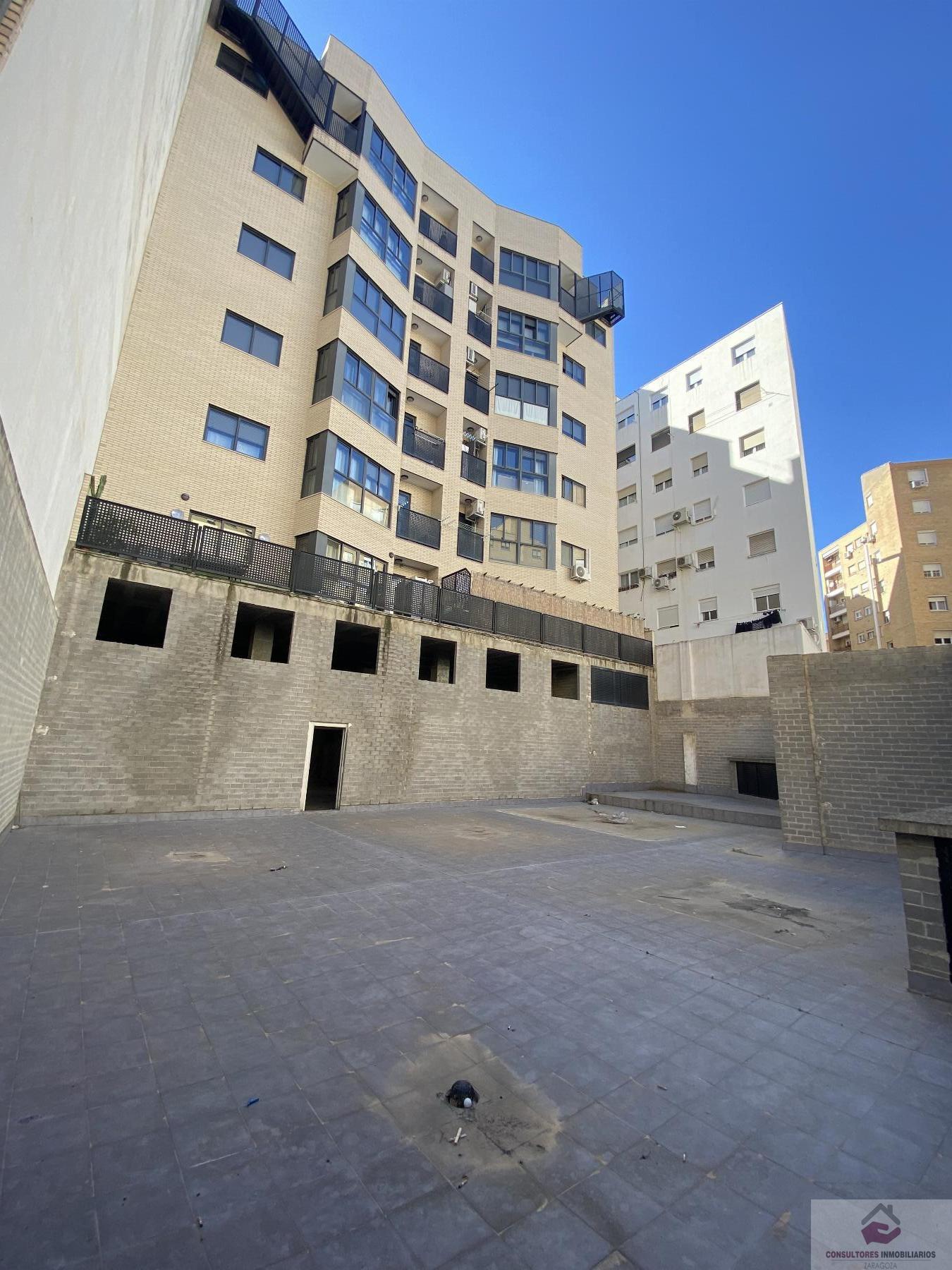 Venta de local en Zaragoza