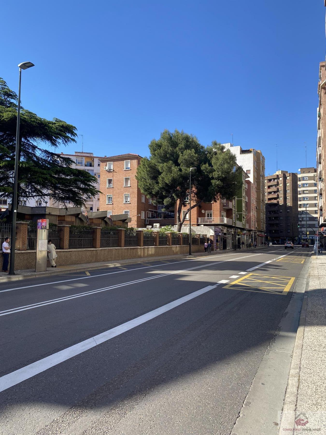 Venta de local en Zaragoza