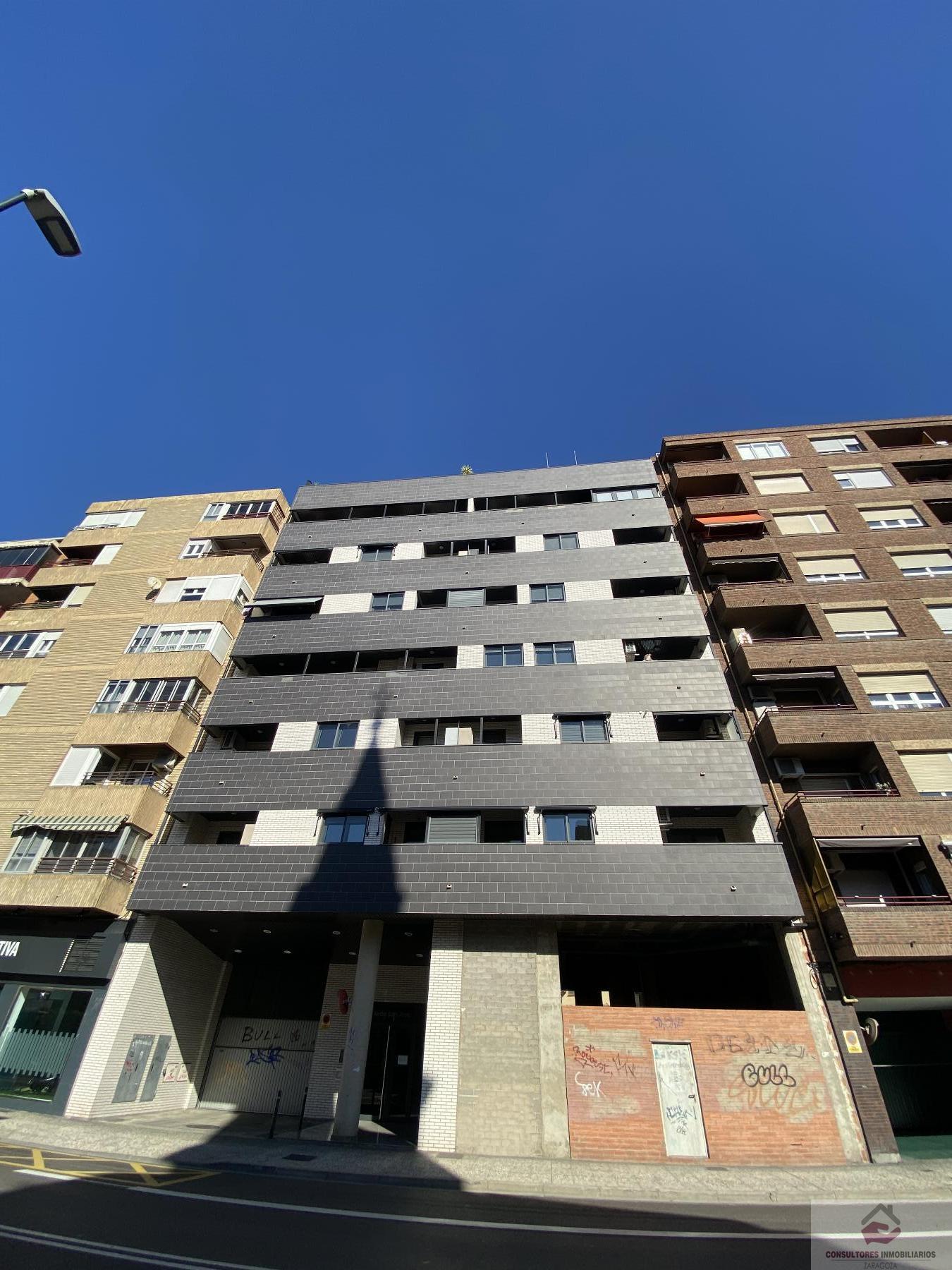 Venta de local en Zaragoza