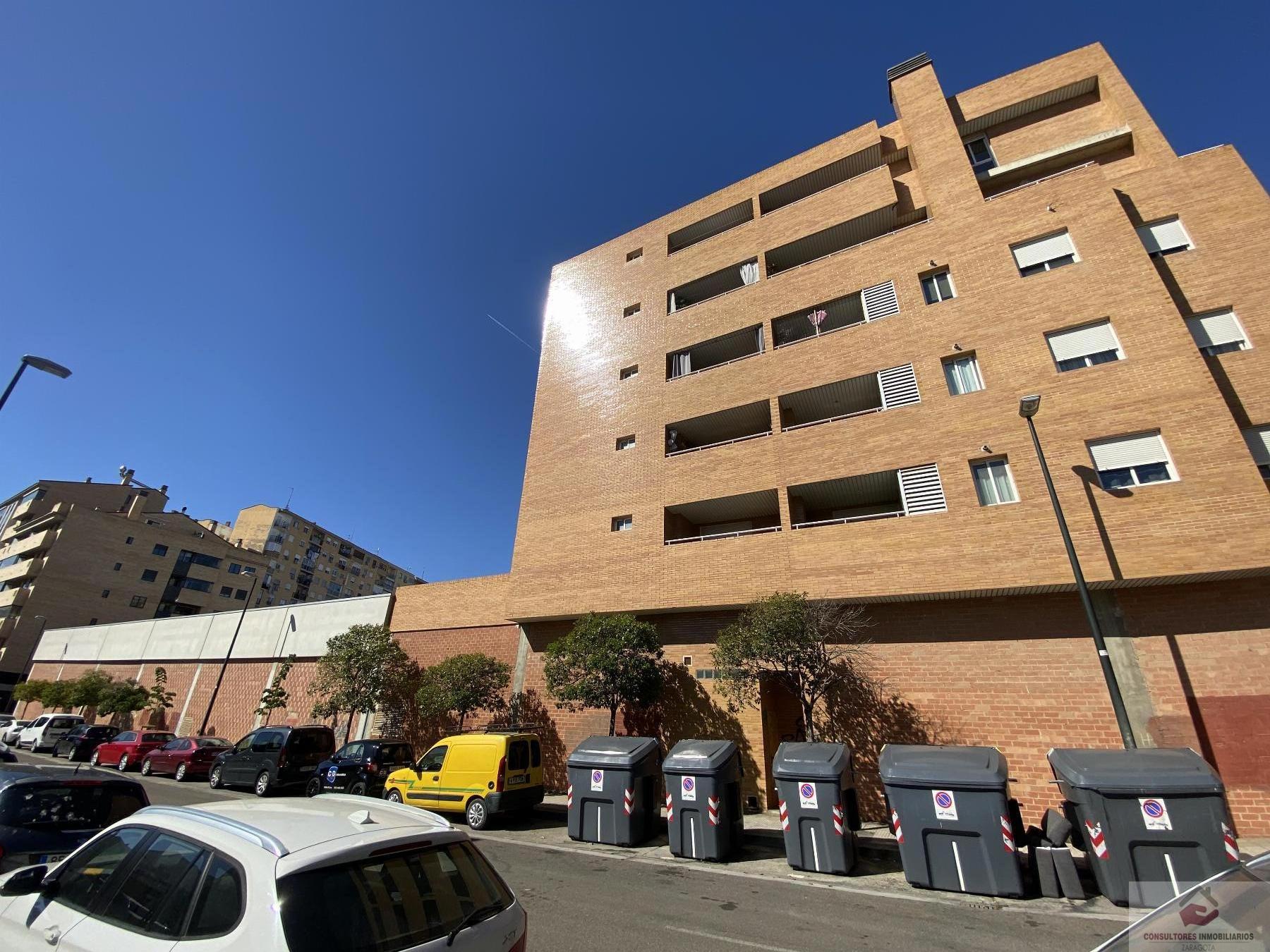 Venta de local en Zaragoza