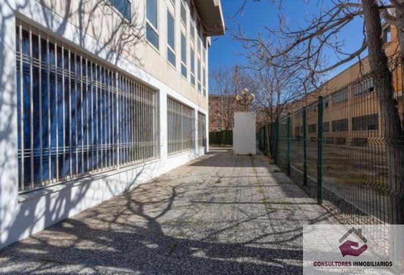 For sale of office in Zaragoza