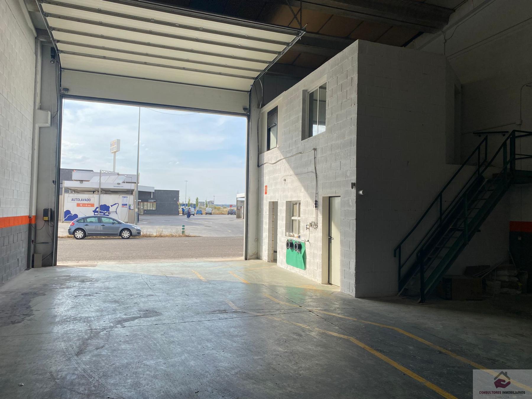 For rent of industrial plant/warehouse in Villanueva de Gállego