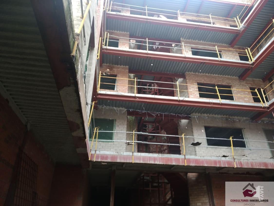 For sale of flat in Zaragoza