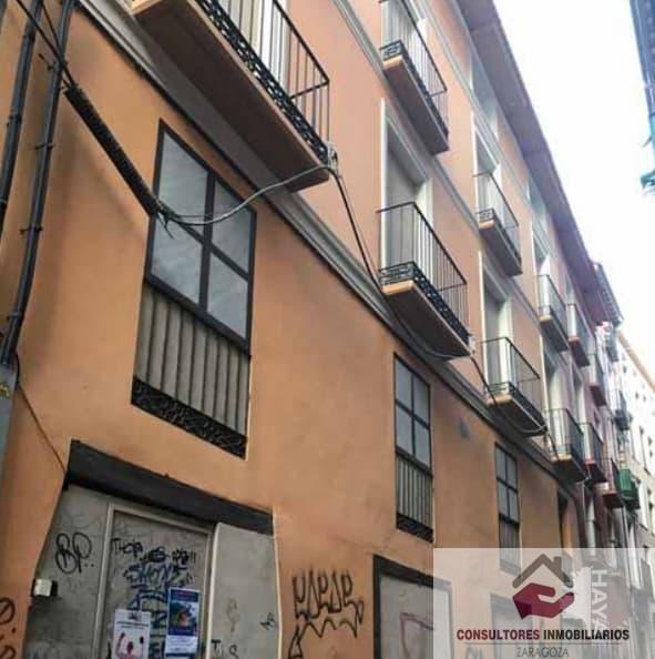 For sale of flat in Zaragoza
