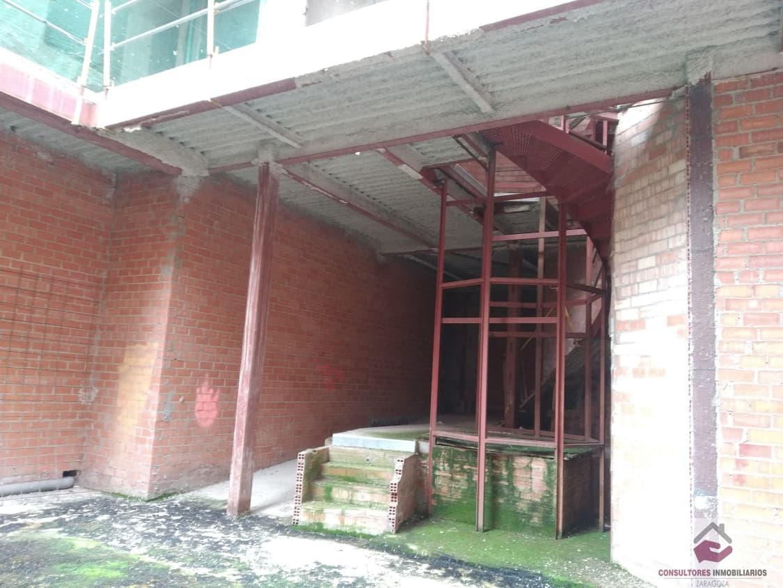 For sale of flat in Zaragoza