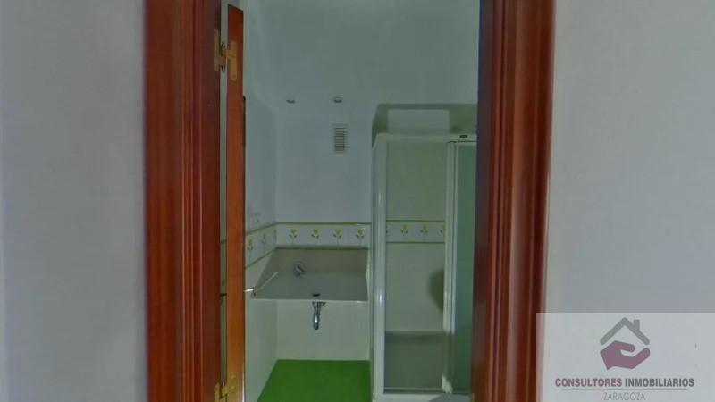 For sale of flat in Zaragoza