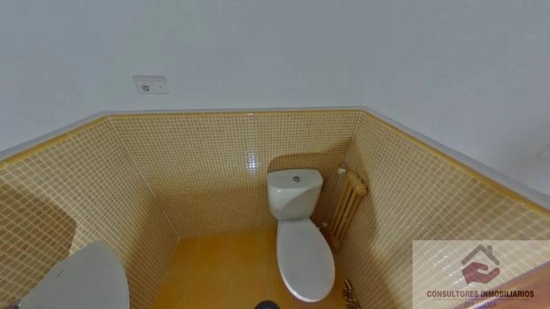 For sale of flat in Zaragoza