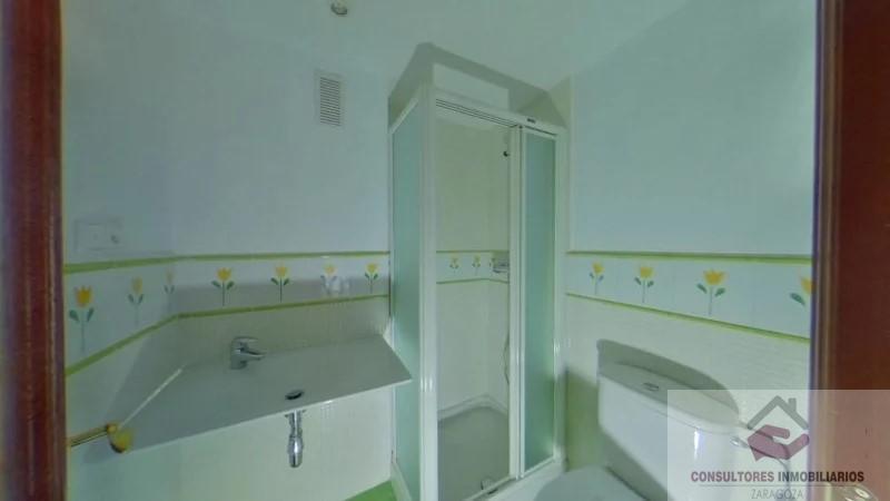 For sale of flat in Zaragoza
