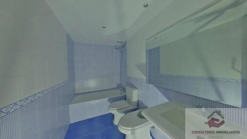 For sale of flat in Zaragoza