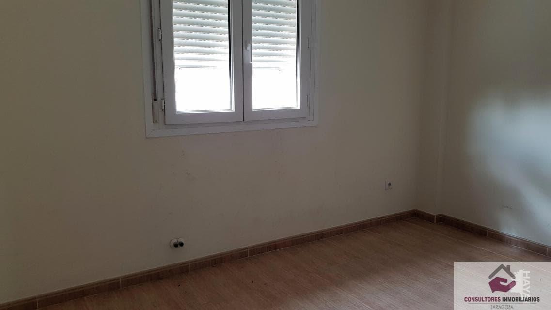 For sale of flat in Pinseque