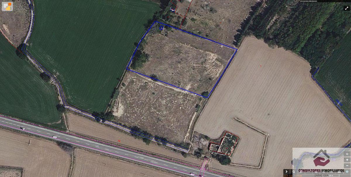 For sale of land in Zaragoza